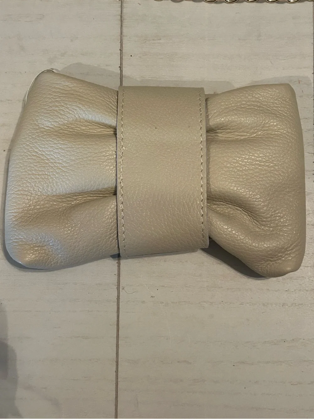 GERMAN FUENTES women's bow‎ clutch bag in Beige NWT